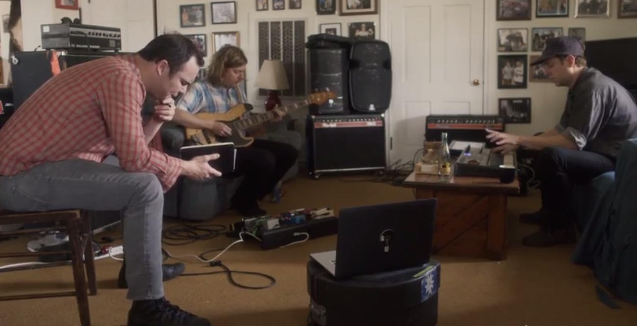 Future Islands - A Song To Our Grandfathers - Video