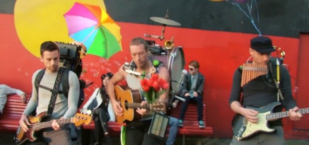 News Coldplay premiere 'A Sky Full Of Stars' music video